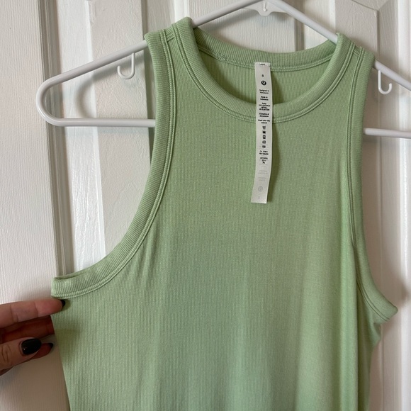 NWT Lululemon Hold Tight Tank - Picture 4 of 5
